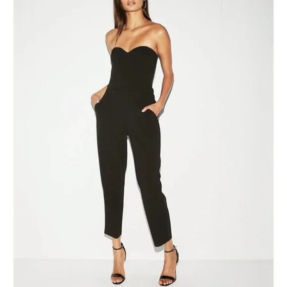 NWT EXPRESS Strapless Sweetheart Neckline Jumpsuit with Boning Black SZ 2 - Picture 1 of 10